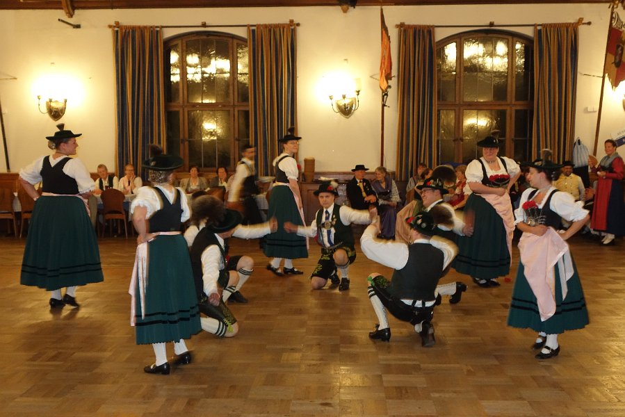 Trachtenverein im HB 33